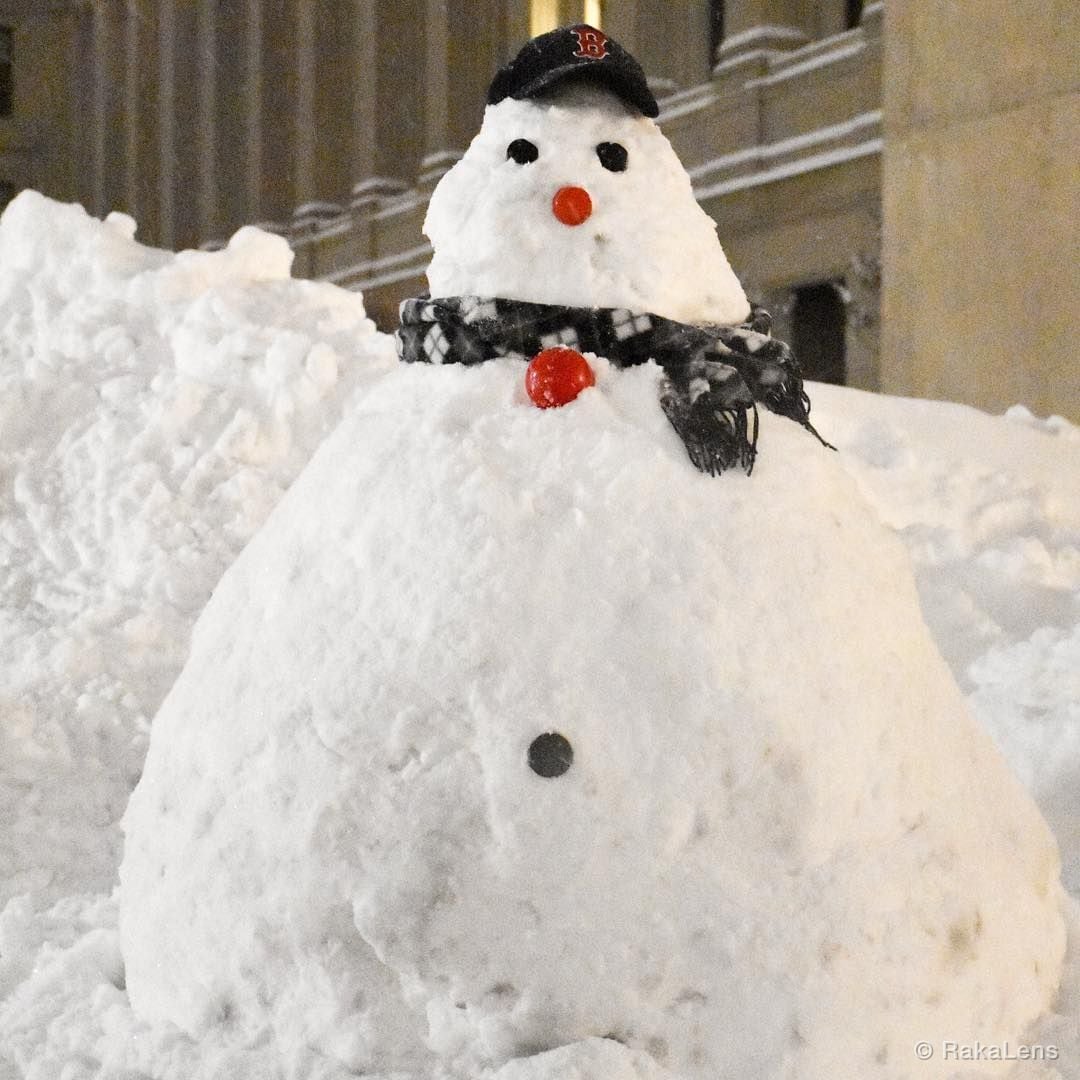 First snow man with no arms !!! Welcome to 2017 winter!